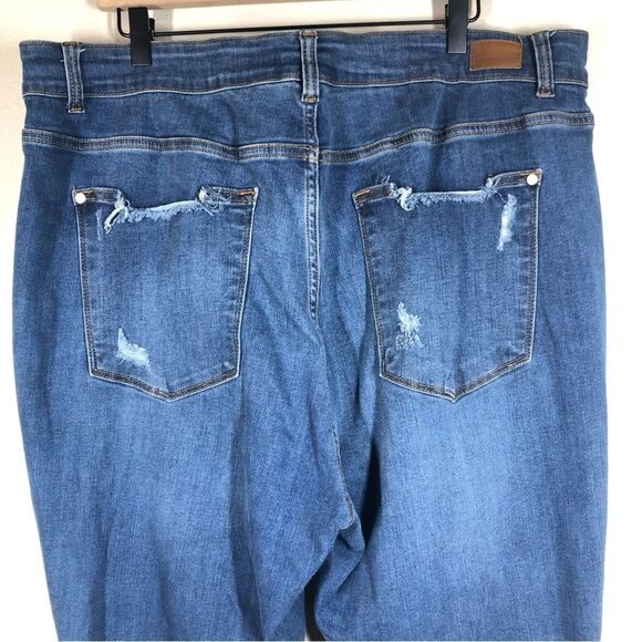 Judy Blue Distressed Straight Fit Jeans Stretch Plus Size 22 JB82362 - Picture 7 of 9